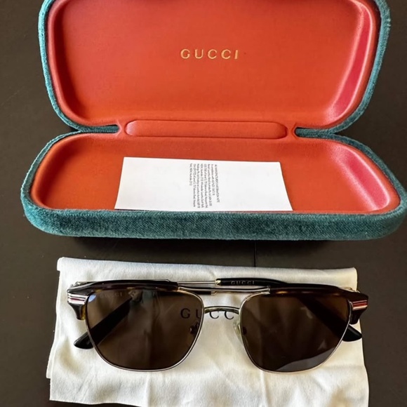 Gucci Sunglasses - Picture 2 of 3